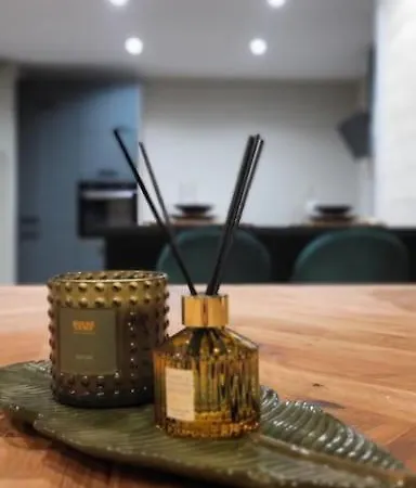 12 Personnes Proche Colmar *